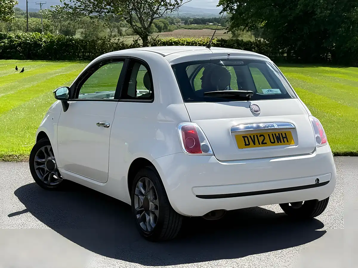 Used 2012 Fiat 500 Pop White - Interior and Exterior details 4