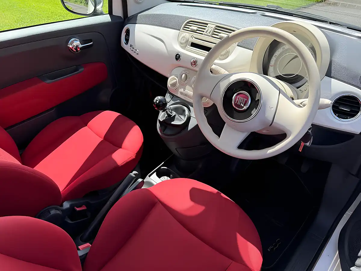 Used 2012 Fiat 500 Pop White - Interior and Exterior details 9