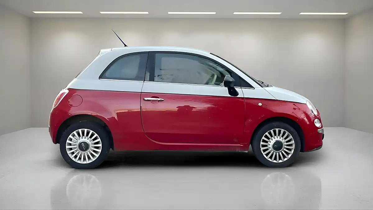 Used 2012 Fiat 500 Pop White - Interior and Exterior details 4