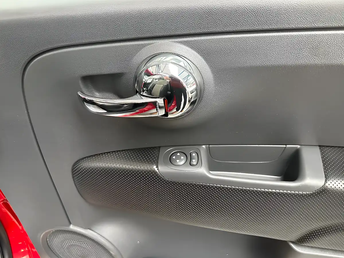 Used 2012 Fiat 500c Lounge Pasodoble Red - Interior and Exterior details 10