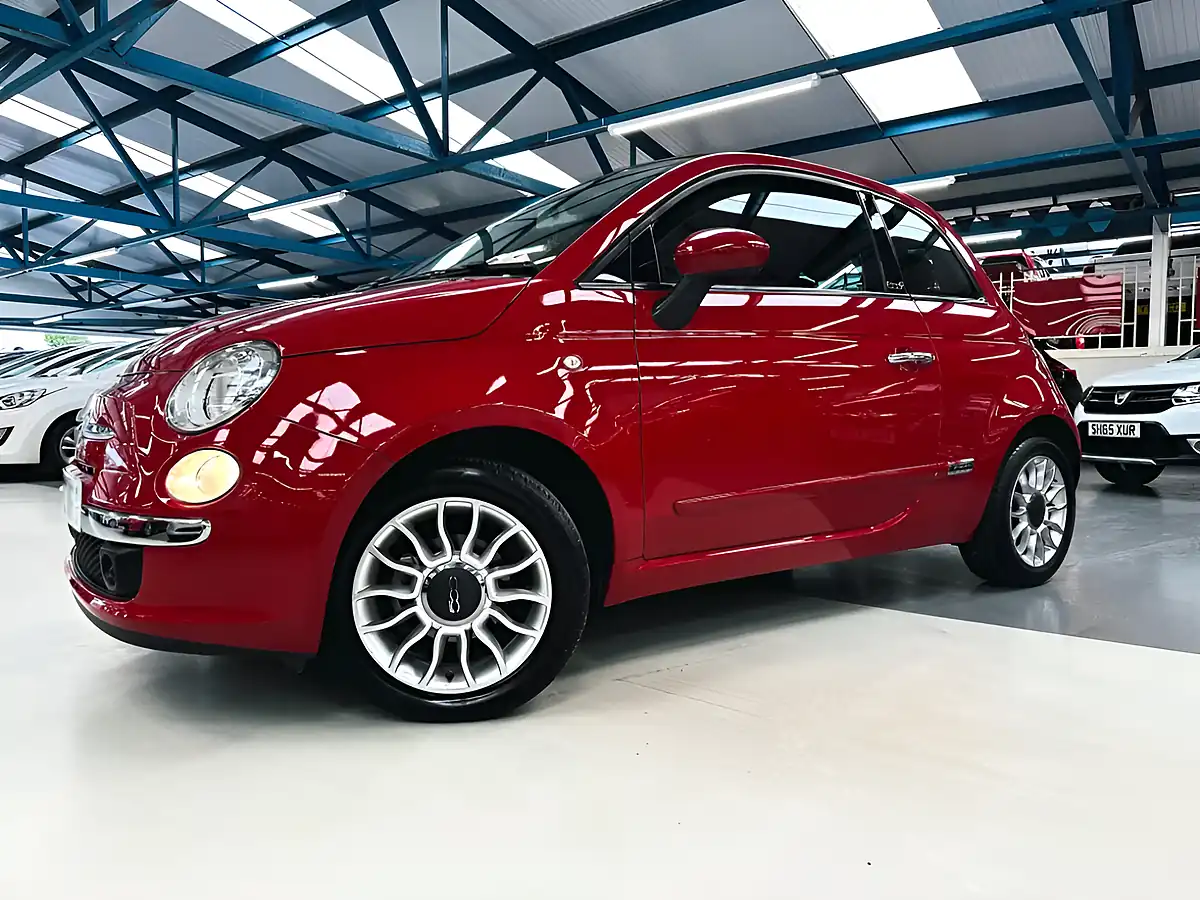 Used 2012 Fiat 500c Lounge Pasodoble Red - Interior and Exterior details 4