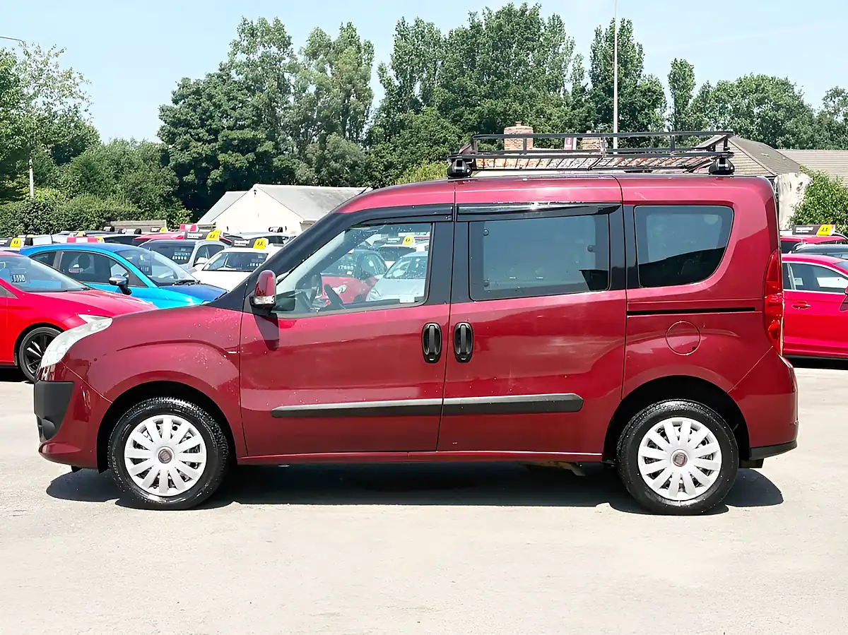 Used 2012 Fiat Doblo Active Red - Interior and Exterior details 4