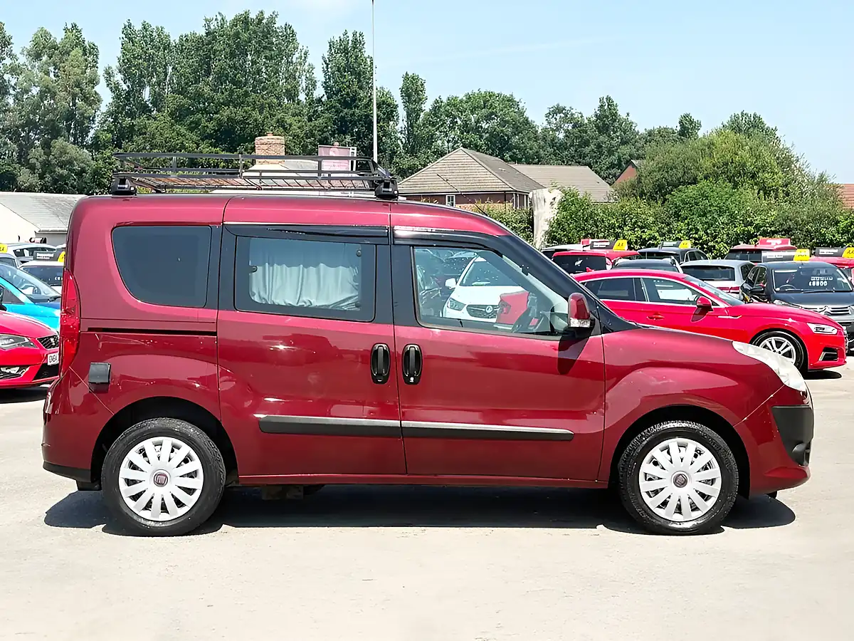 Used 2012 Fiat Doblo Active Red - Interior and Exterior details 5