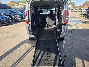 Used 2012 Fiat Doblo Mylife Grey - Interior and Exterior details 16