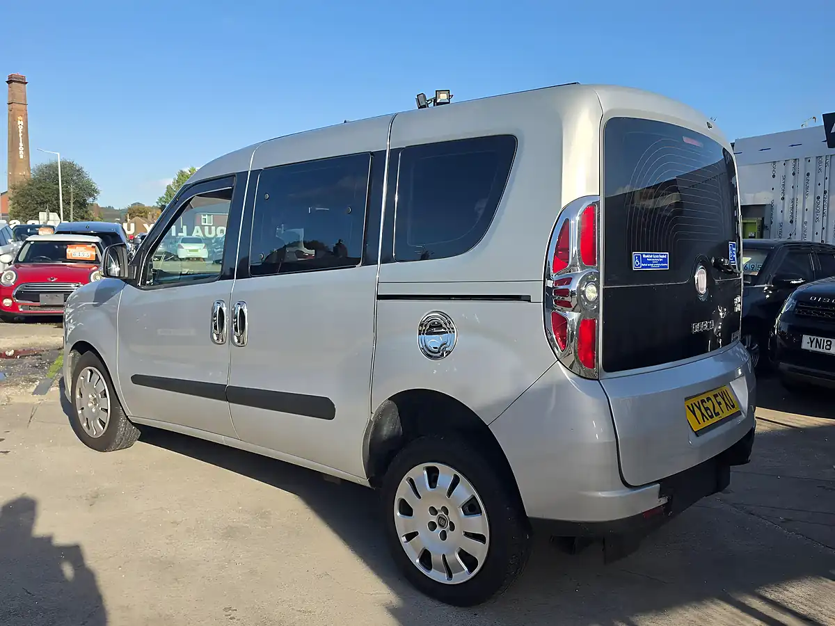 Used 2012 Fiat Doblo Mylife Grey - Interior and Exterior details 5