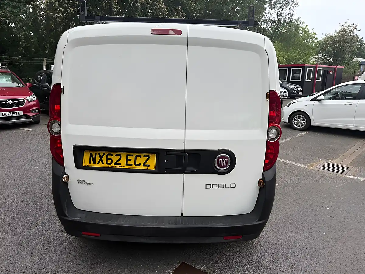 Used 2012 Fiat Doblo Panel Van White - Interior and Exterior details 5