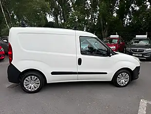Used 2012 Fiat Doblo Panel Van White - Interior and Exterior details 7