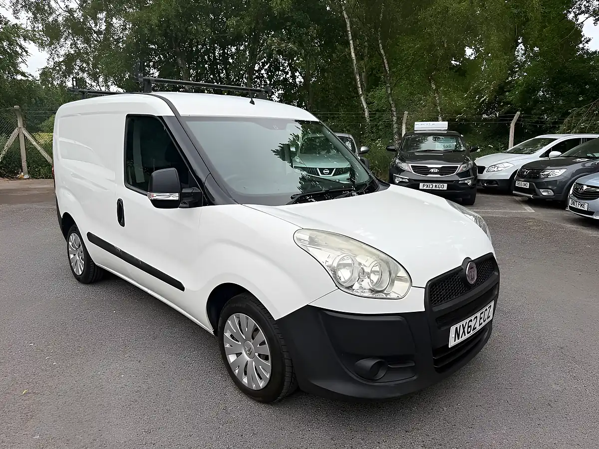 Used 2012 Fiat Doblo Panel Van White - Interior and Exterior details 8