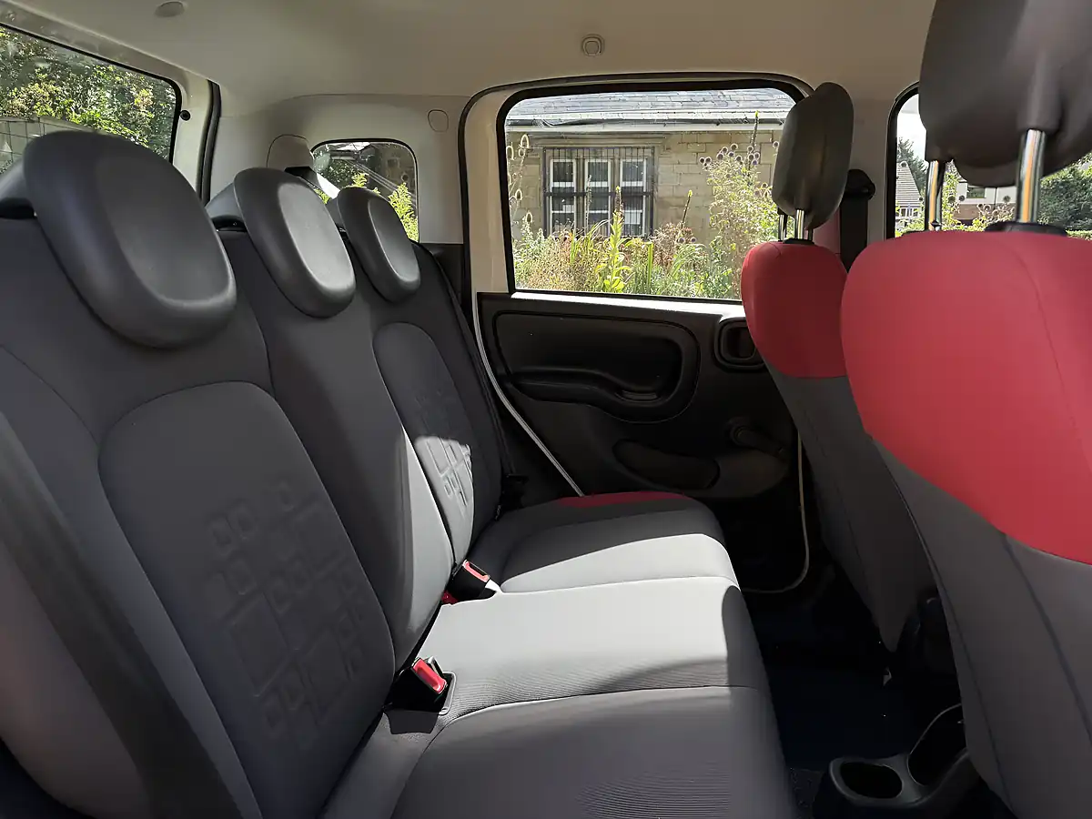 Used 2012 Fiat Panda Easy White - Interior and Exterior details 14