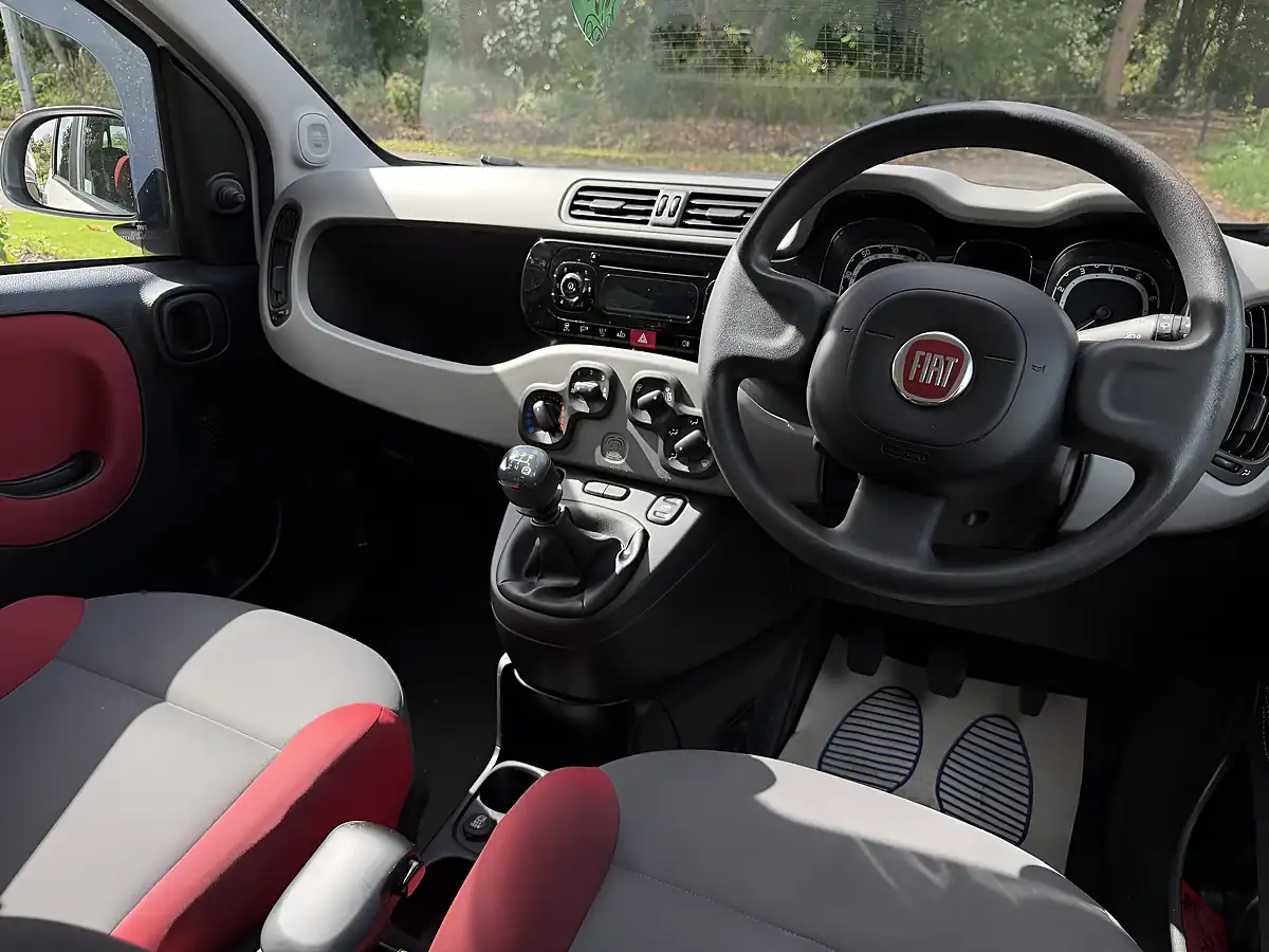 Used 2012 Fiat Panda Easy White - Interior and Exterior details 15