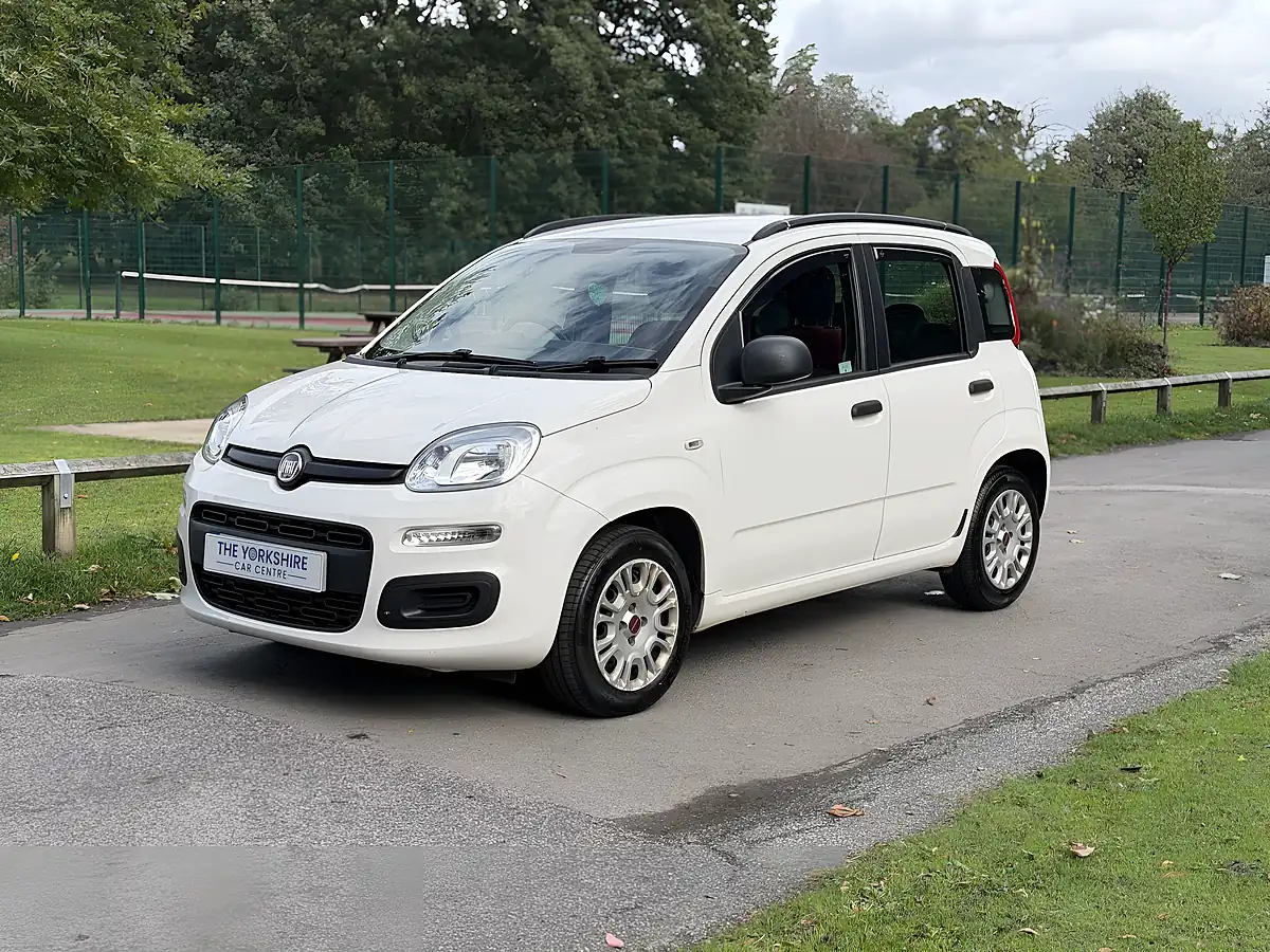 Used 2012 Fiat Panda Easy White - Interior and Exterior details 5