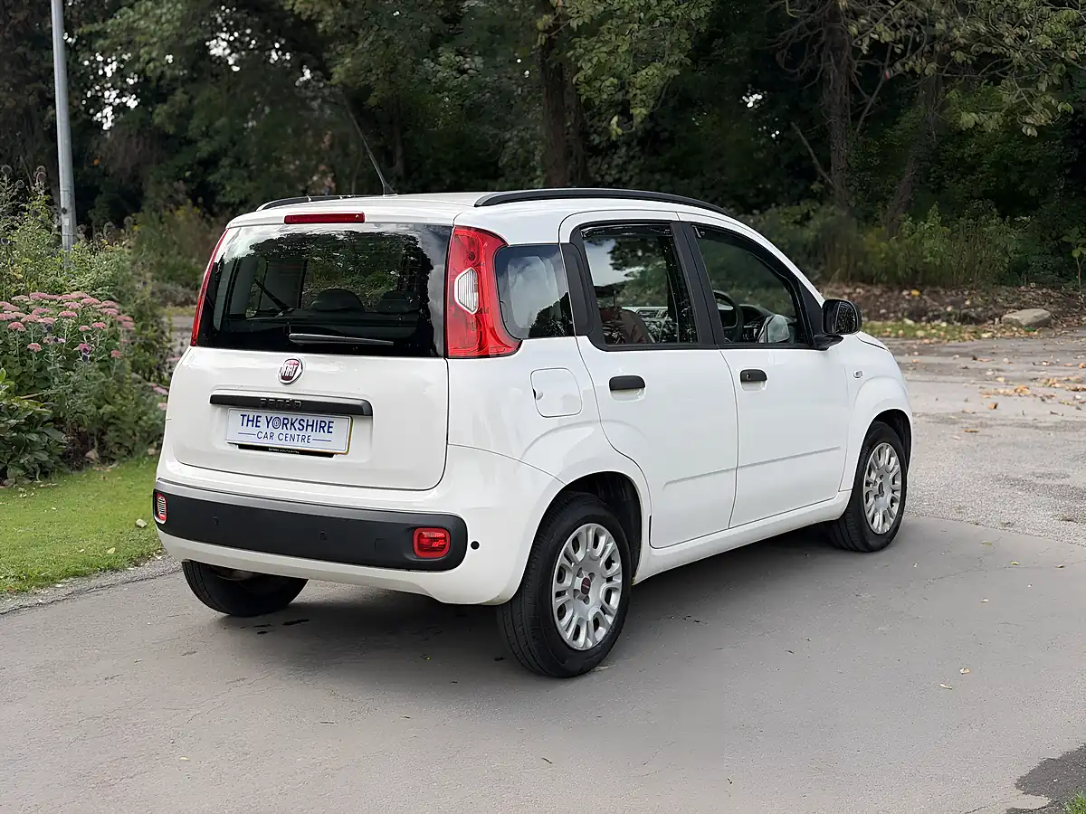 Used 2012 Fiat Panda Easy White - Interior and Exterior details 7