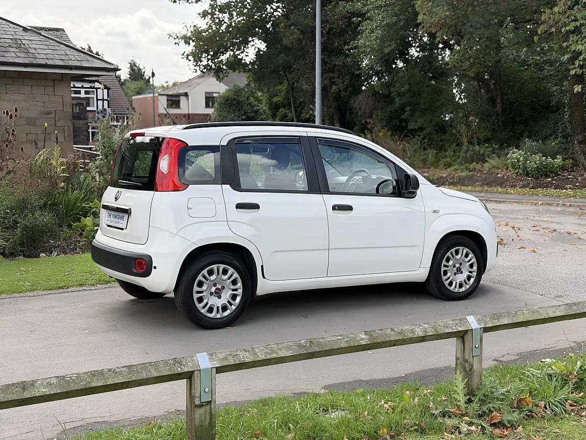 Used 2012 Fiat Panda Easy White - Interior and Exterior details 8