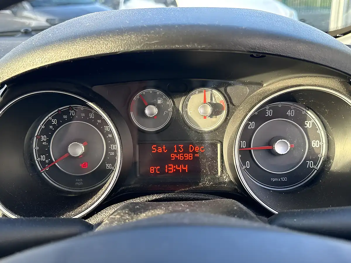 Used 2012 Fiat Punto Easy Grey - Interior and Exterior details 12