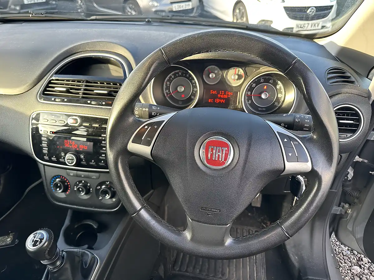 Used 2012 Fiat Punto Easy Grey - Interior and Exterior details 13