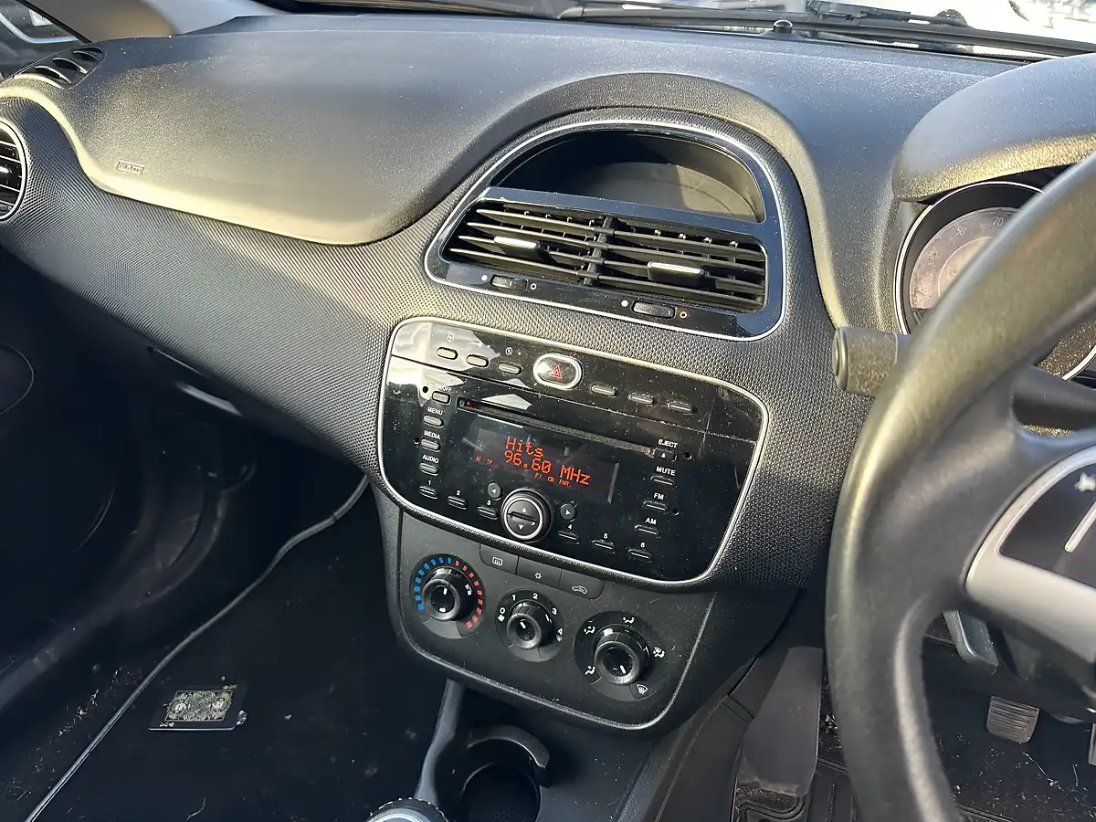 Used 2012 Fiat Punto Easy Grey - Interior and Exterior details 16