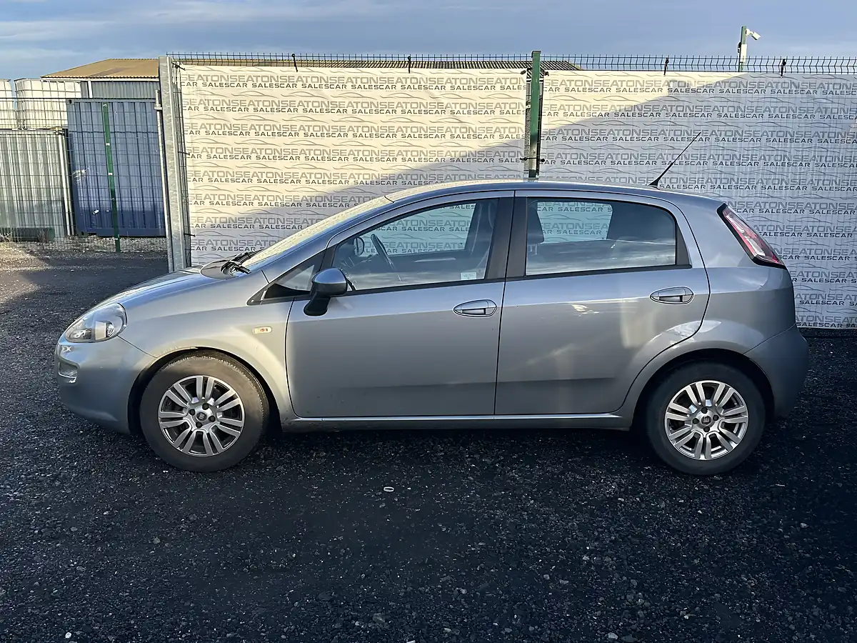 Used 2012 Fiat Punto Easy Grey - Interior and Exterior details 4