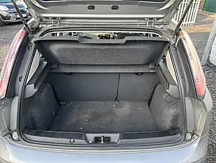 Used 2012 Fiat Punto Easy Grey - Interior and Exterior details 6