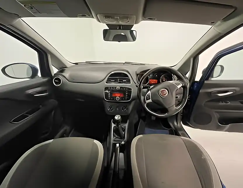 Used 2012 Fiat Punto Gbt Blue - Interior and Exterior details 13