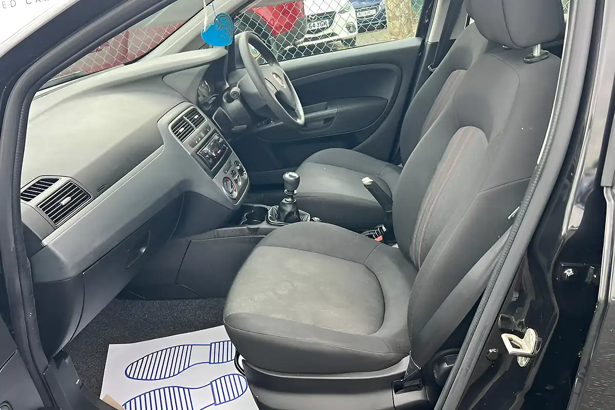 Used 2012 Fiat Punto Pop Black - Interior and Exterior details 19