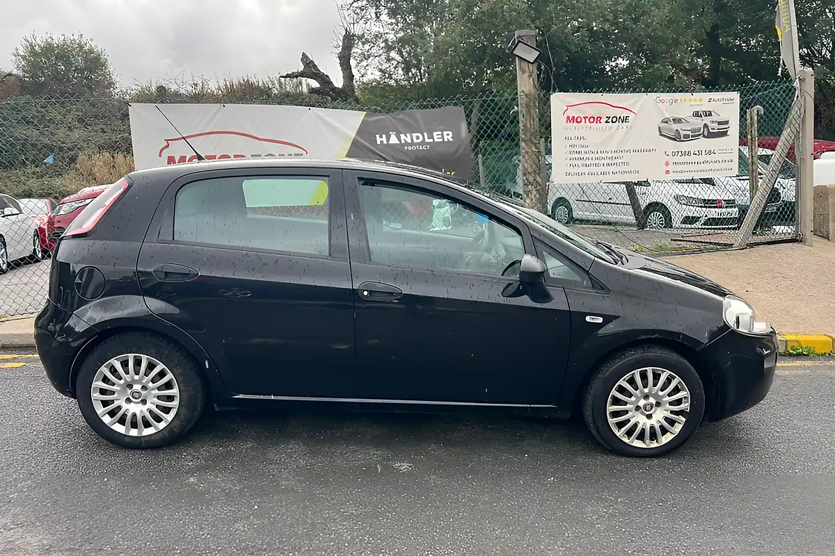 Used 2012 Fiat Punto Pop Black - Interior and Exterior details 5