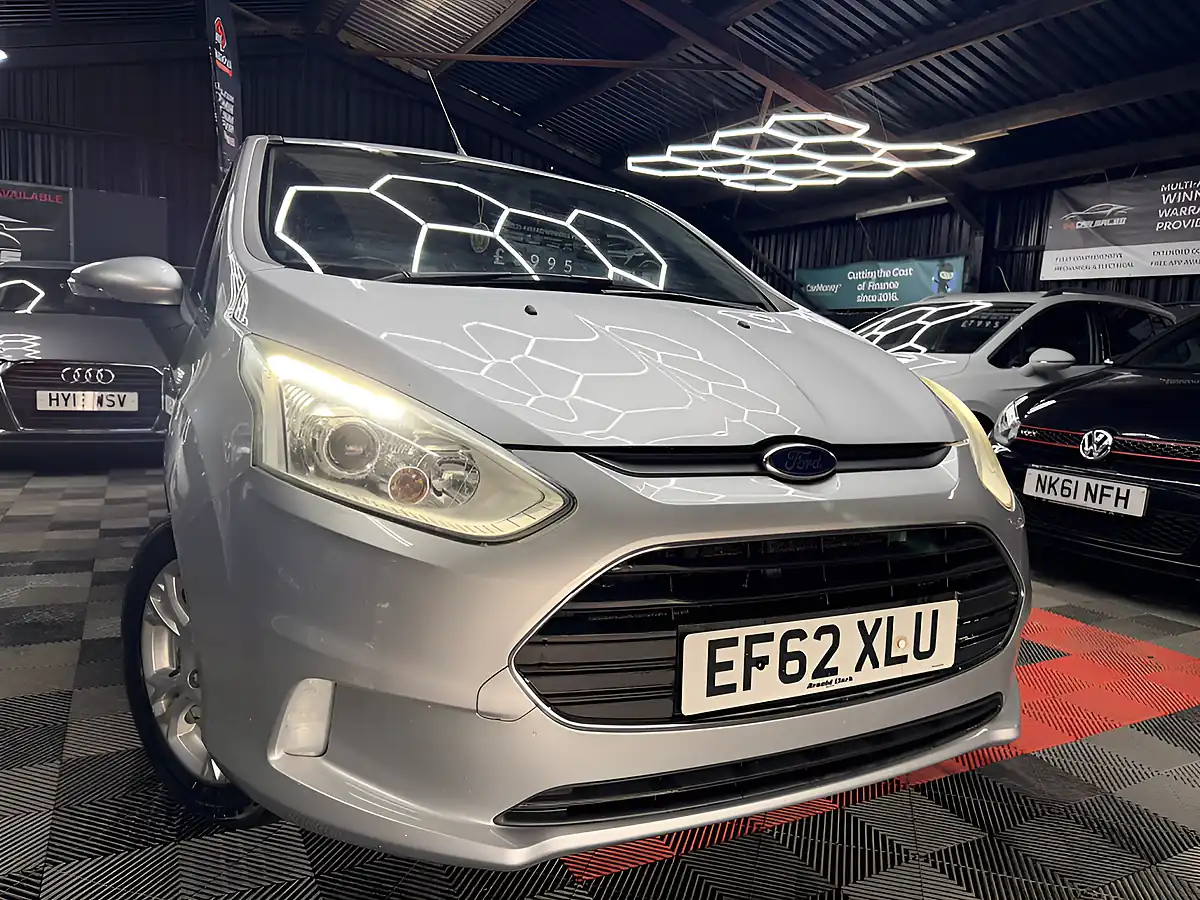 Used 2012 Ford B-Max Zetec Silver - Front View