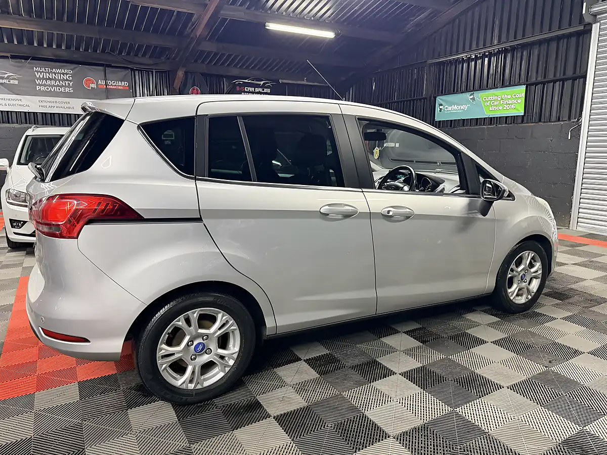 Used 2012 Ford B-Max Zetec Silver - Interior and Exterior details 10