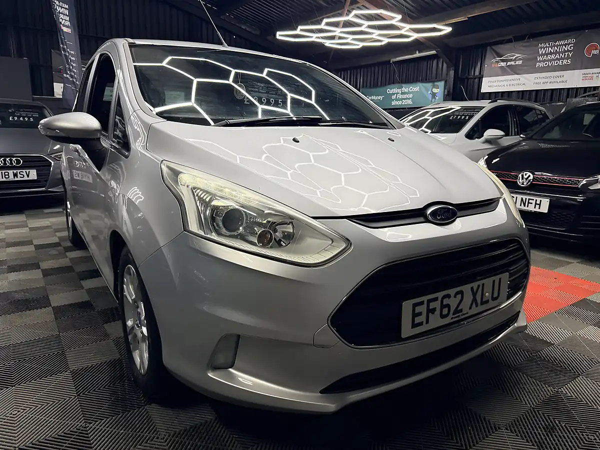Used 2012 Ford B-Max Zetec Silver - Interior and Exterior details 8