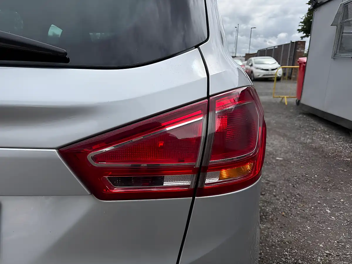 Used 2012 Ford B-Max Zetec Silver - Interior and Exterior details 18
