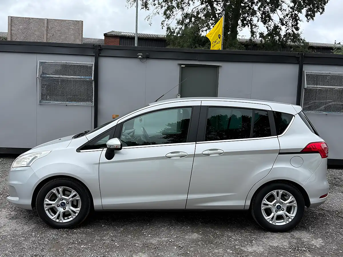 Used 2012 Ford B-Max Zetec Silver - Interior and Exterior details 4