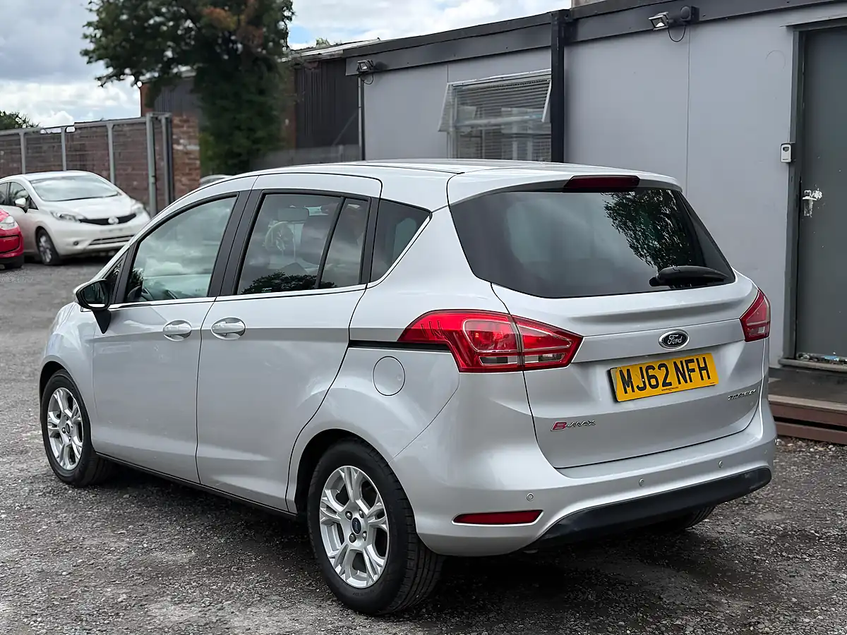 Used 2012 Ford B-Max Zetec Silver - Interior and Exterior details 5