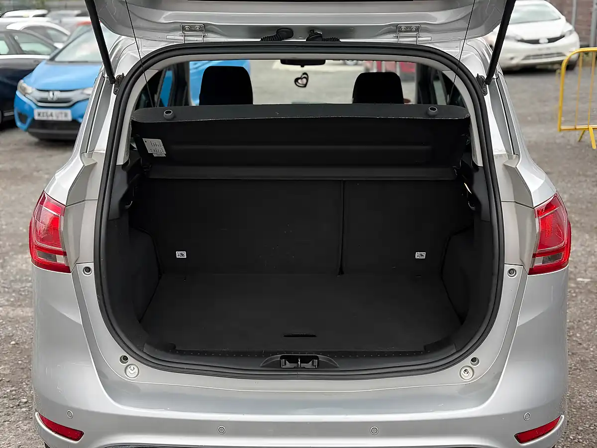 Used 2012 Ford B-Max Zetec Silver - Interior and Exterior details 7