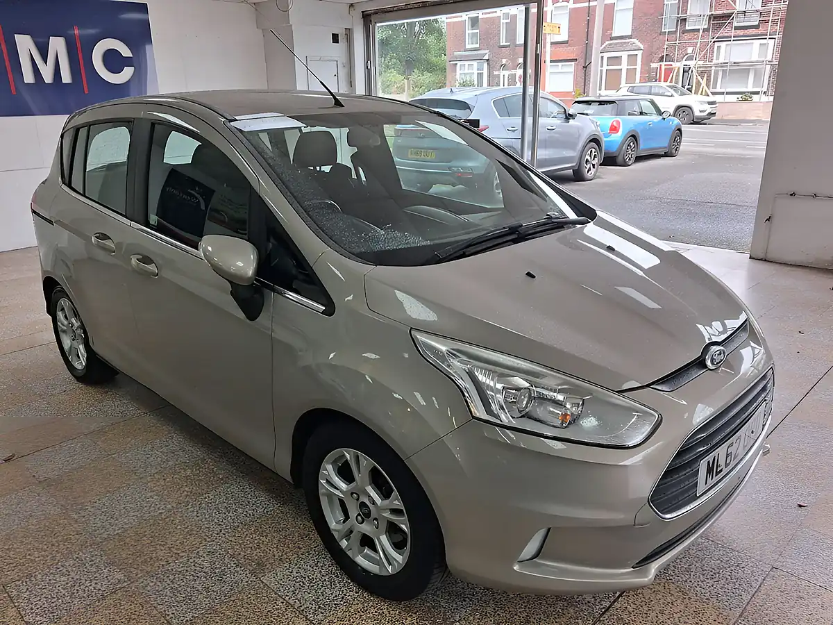 Used 2012 Ford B-Max Zetec Silver - Front View