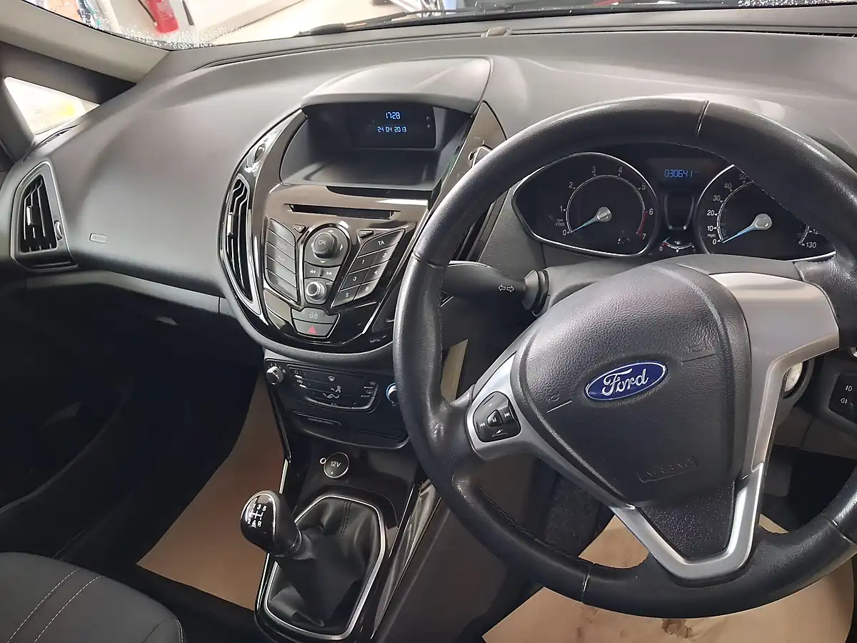 Used 2012 Ford B-Max Zetec Silver - Interior and Exterior details 10