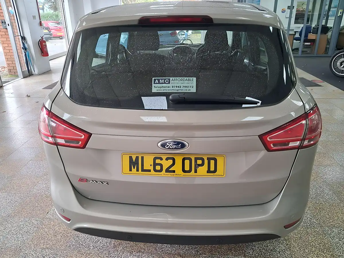 Used 2012 Ford B-Max Zetec Silver - Interior and Exterior details 9