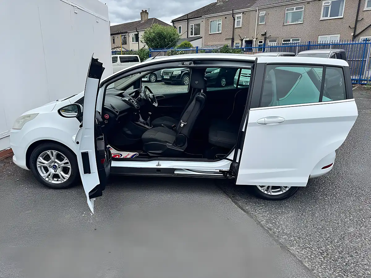 Used 2012 Ford B-Max Zetec White - Interior and Exterior details 15