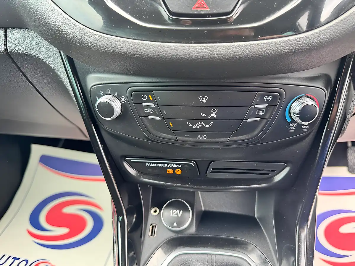 Used 2012 Ford B-Max Zetec White - Interior and Exterior details 5