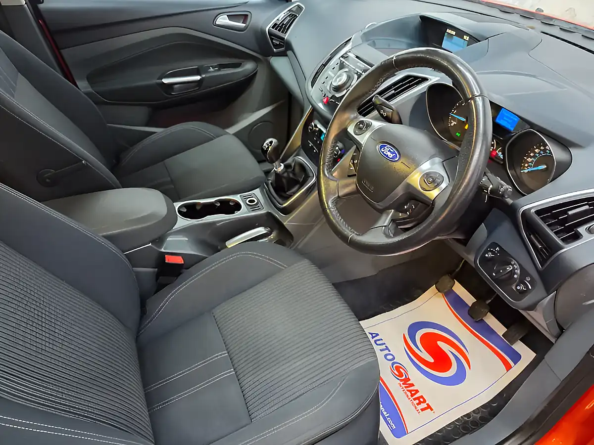 Used 2012 Ford C-Max Titanium Red - Interior and Exterior details 13