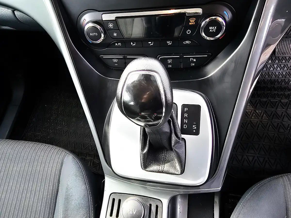 Used 2012 Ford C-Max Titanium Silver - Interior and Exterior details 10