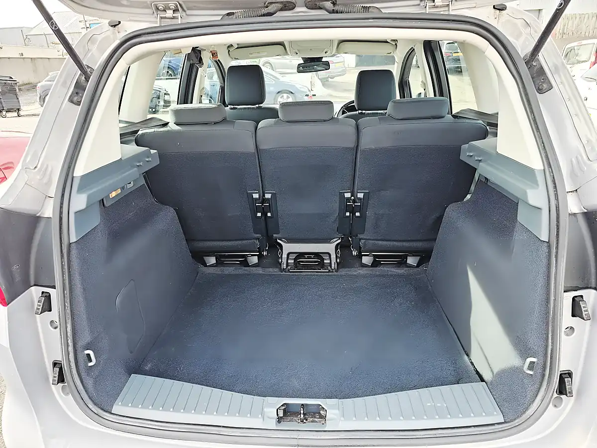 Used 2012 Ford C-Max Titanium Silver - Interior and Exterior details 7