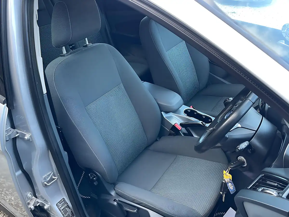 Used 2012 Ford C-Max Zetec Silver - Interior and Exterior details 10