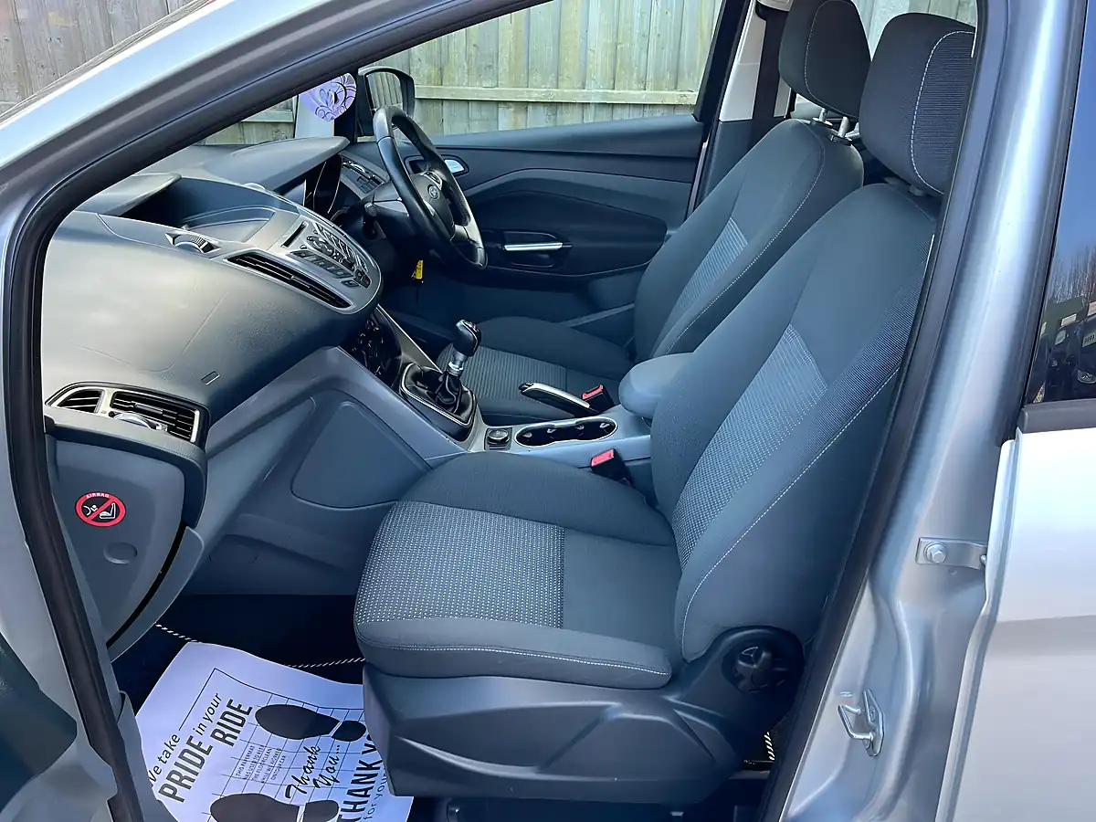 Used 2012 Ford C-Max Zetec Silver - Interior and Exterior details 16