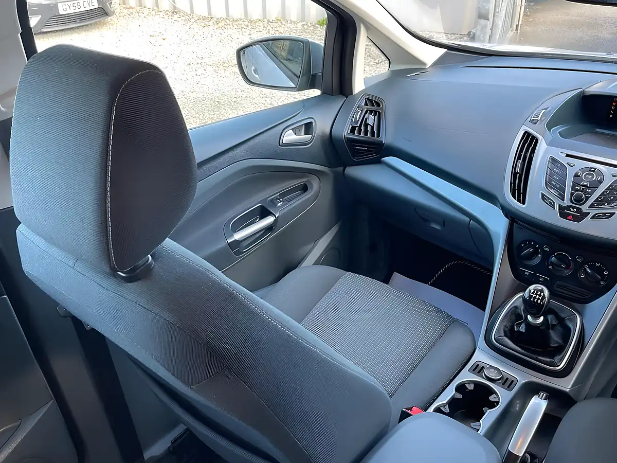 Used 2012 Ford C-Max Zetec Silver - Interior and Exterior details 3