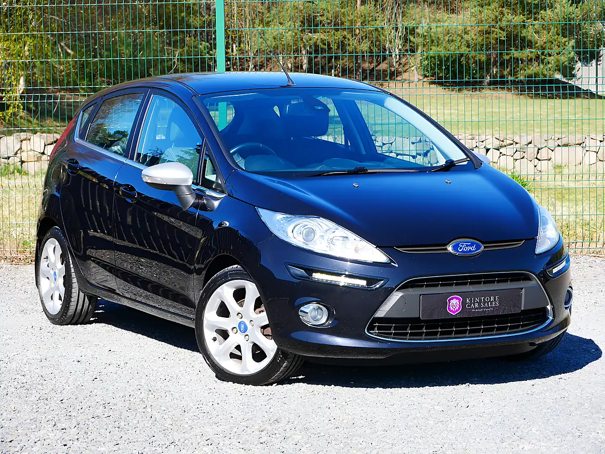 Used 2012 Ford Fiesta Centura Panther Black Metallic - Front View