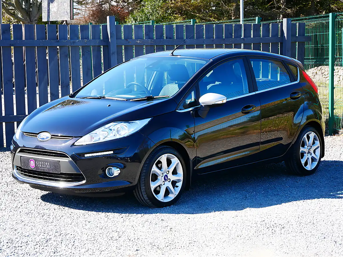 Used 2012 Ford Fiesta Centura Panther Black Metallic - Interior and Exterior details 4