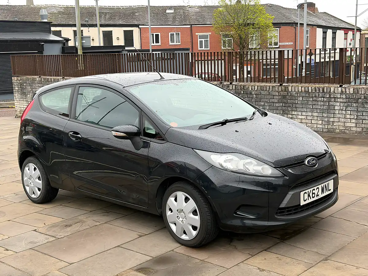 Used 2012 Ford Fiesta Edge Black - Front View