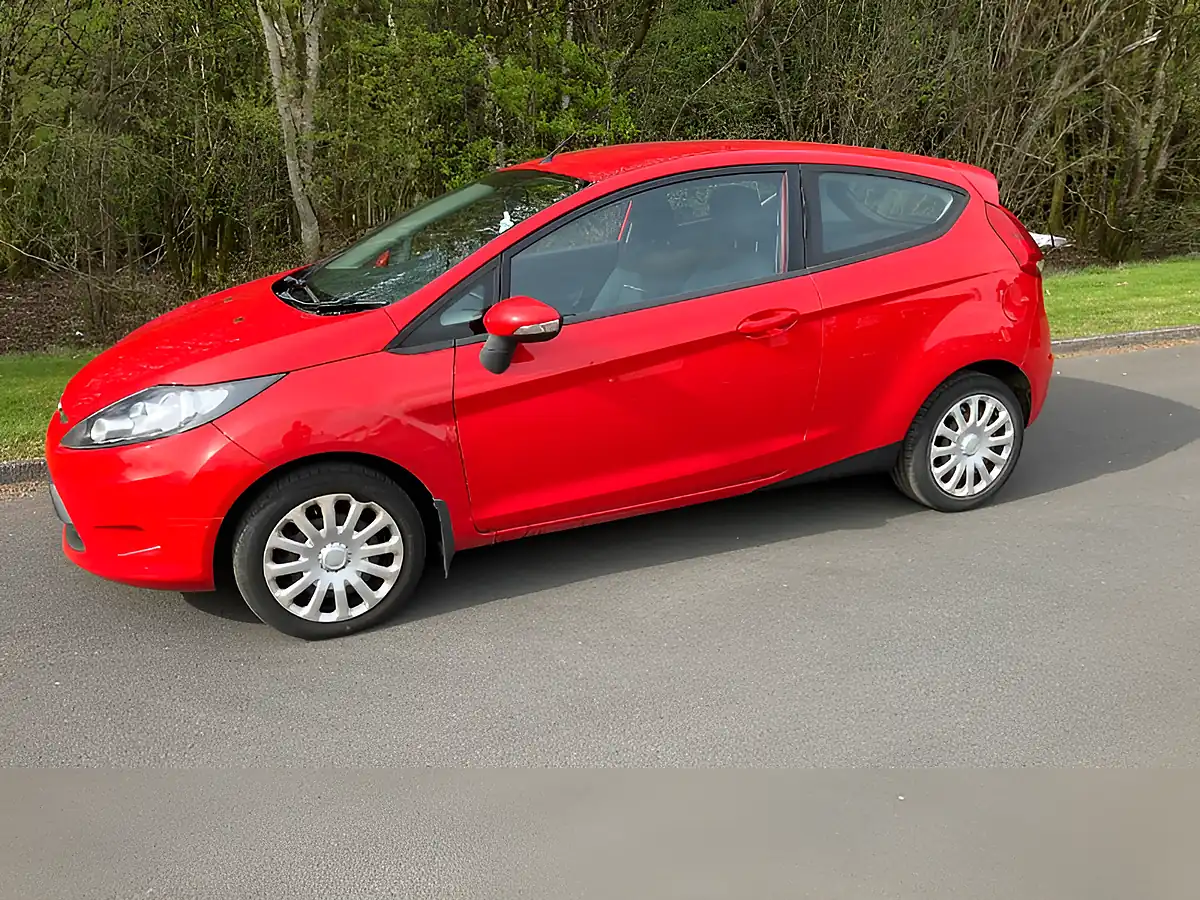 Used 2012 Ford Fiesta Edge Red - Interior and Exterior details 5