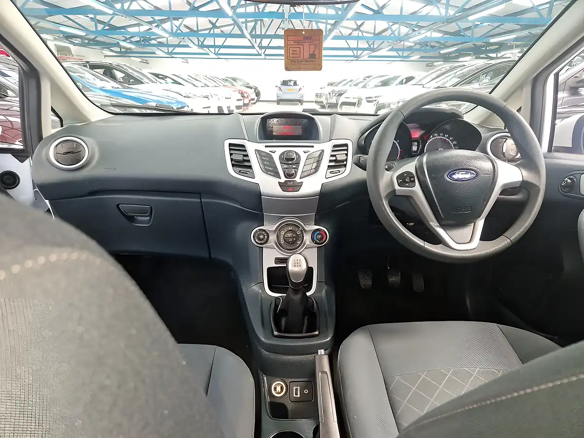 Used 2012 Ford Fiesta Edge White - Interior and Exterior details 16