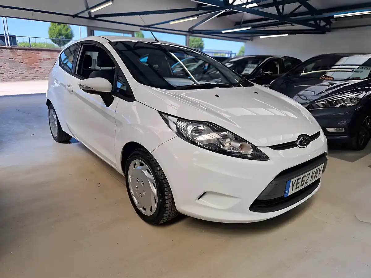 Used 2012 Ford Fiesta Edge White - Interior and Exterior details 2