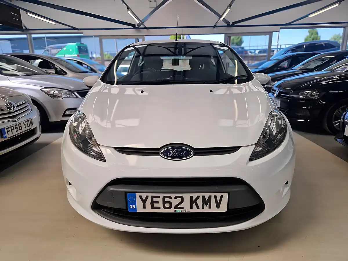 Used 2012 Ford Fiesta Edge White - Interior and Exterior details 3